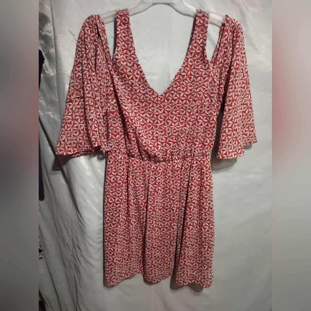 Red & White Cold-Shoulder Mini Dress (Three Hearts)💚❤️🧡